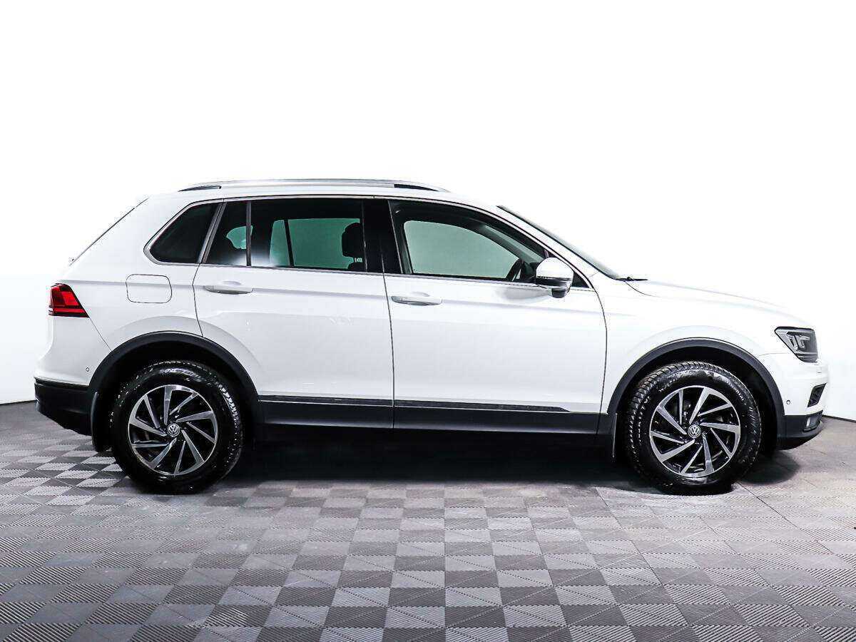 Купить Volkswagen Tiguan, 2018, 75 680 км, фото №4