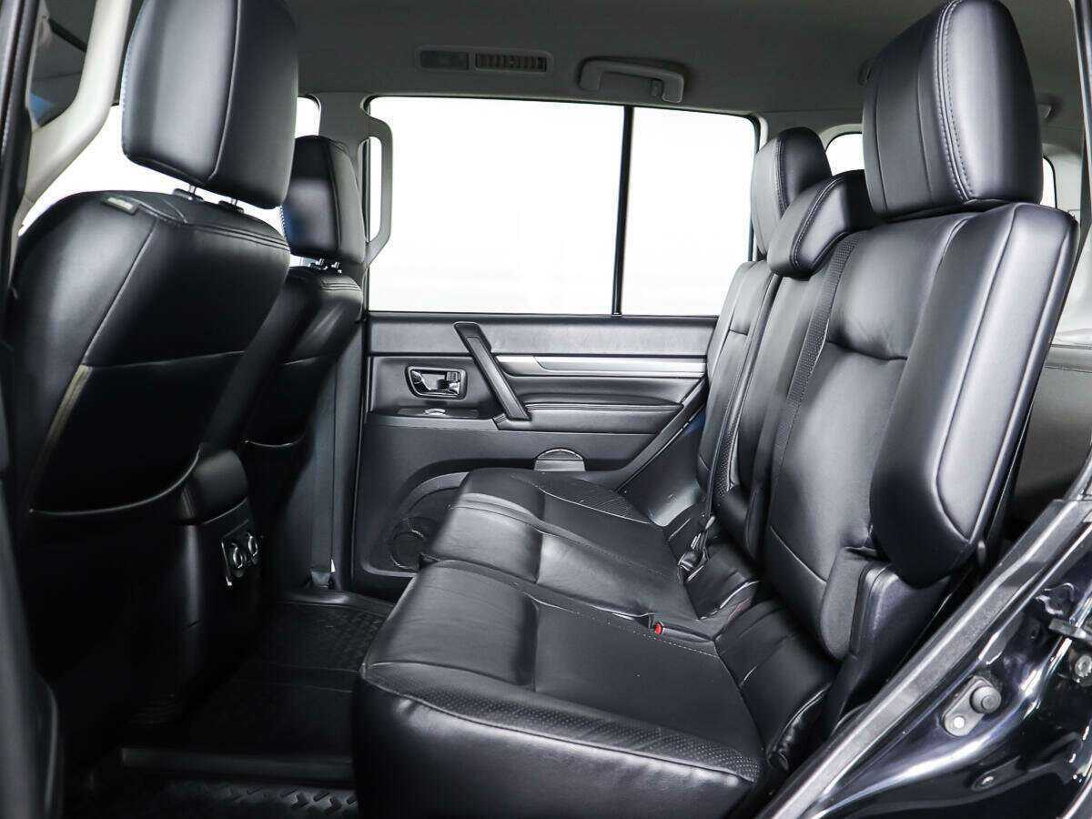 Купить Mitsubishi Pajero, 2010, 137 712 км, фото №10