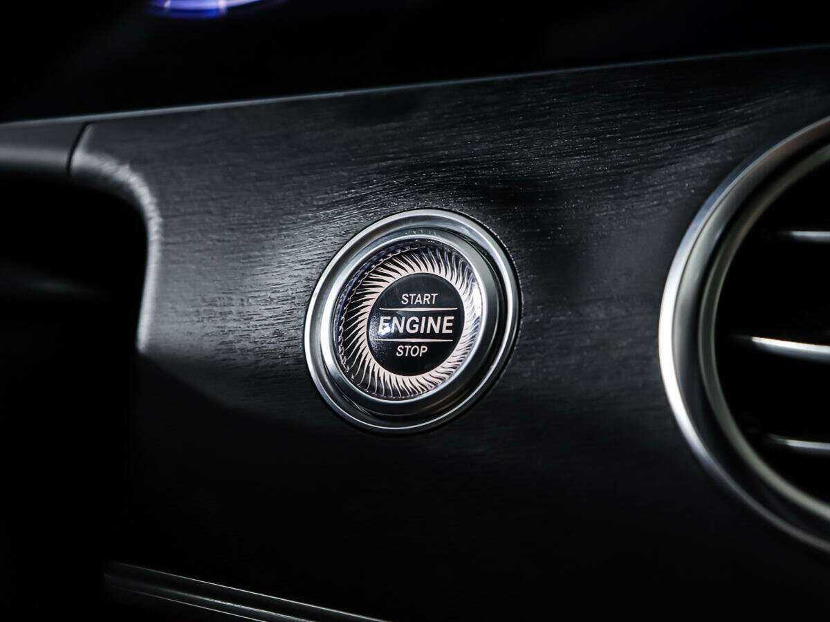 Купить Mercedes-Benz E-Класс 300, 2016, 55 977 км, фото №18