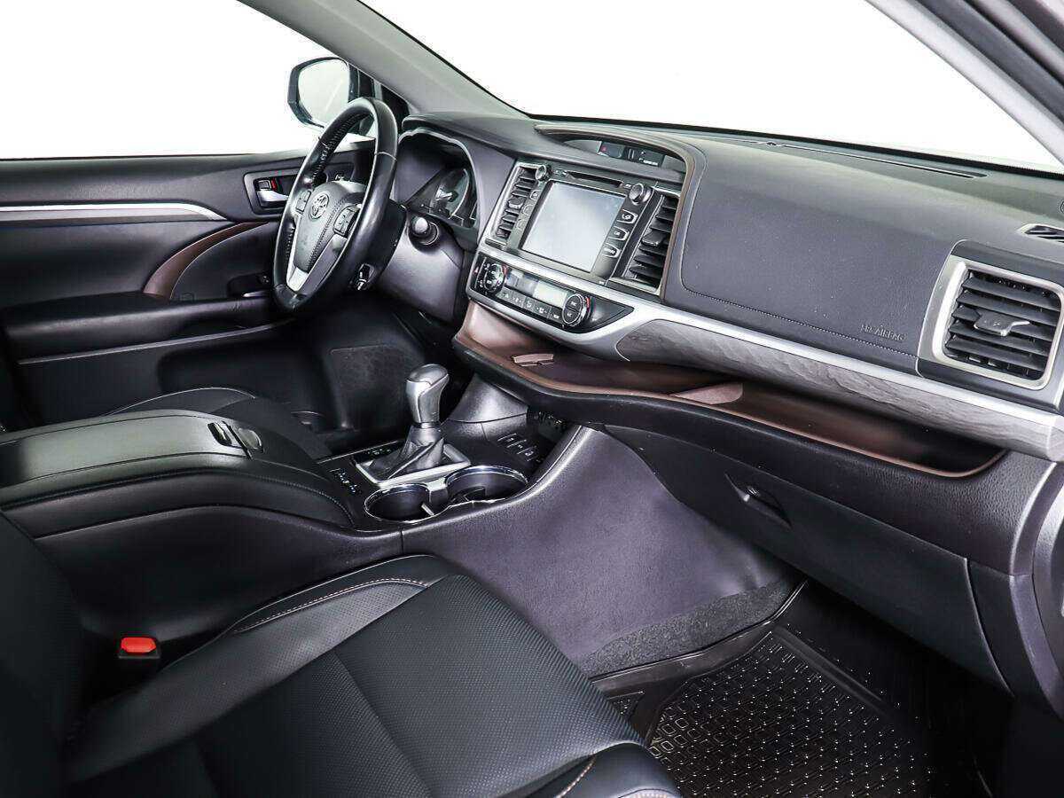 Купить Toyota Highlander, 2019, 68 670 км, фото №9