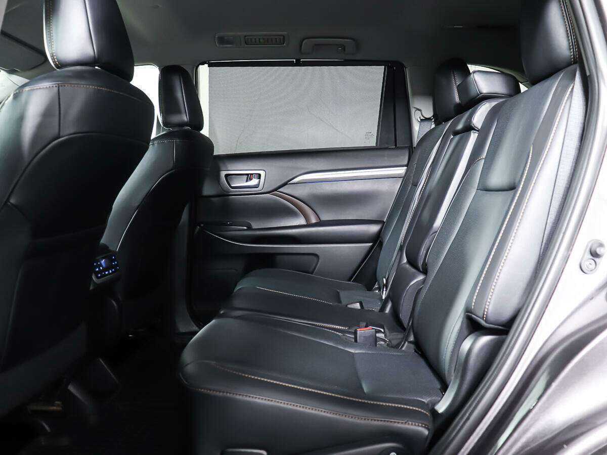 Купить Toyota Highlander, 2019, 68 670 км, фото №10