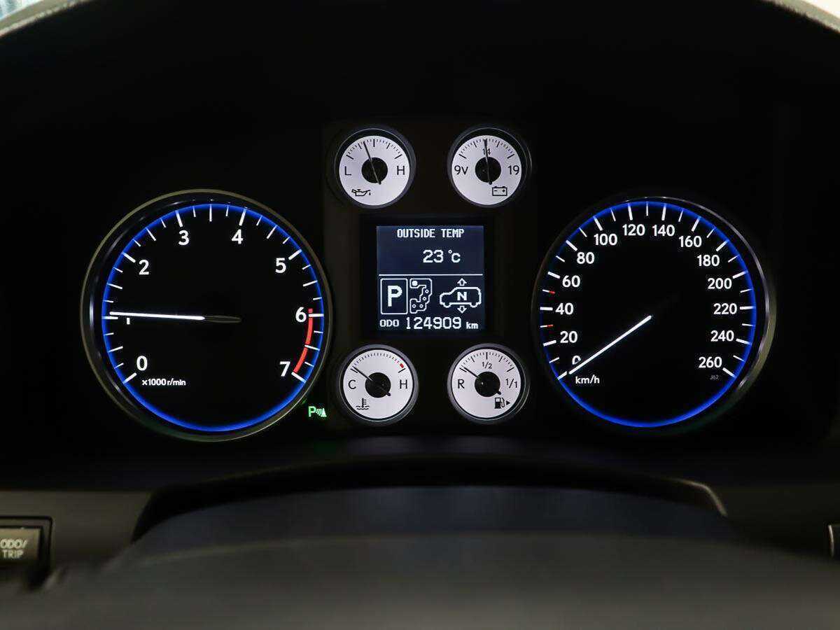 Купить Lexus LX 570, 2011, 124 908 км, фото №13