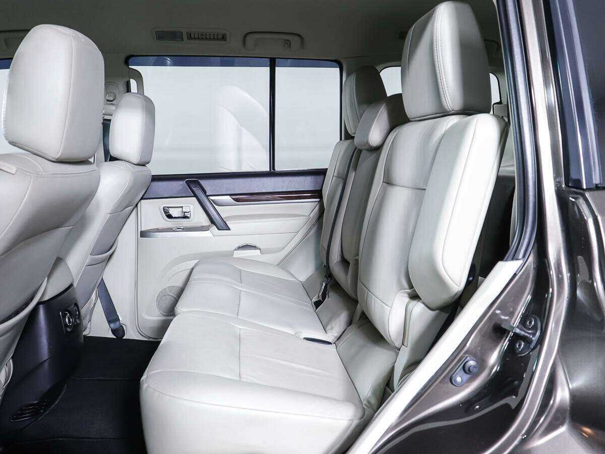 Купить Mitsubishi Pajero, 2017, 85 279 км, фото №9