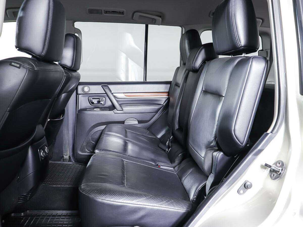 Купить Mitsubishi Pajero, 2008, 141 884 км, фото №9
