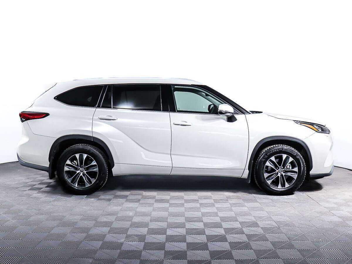 Купить Toyota Highlander, 2021, 17 205 км, фото №4