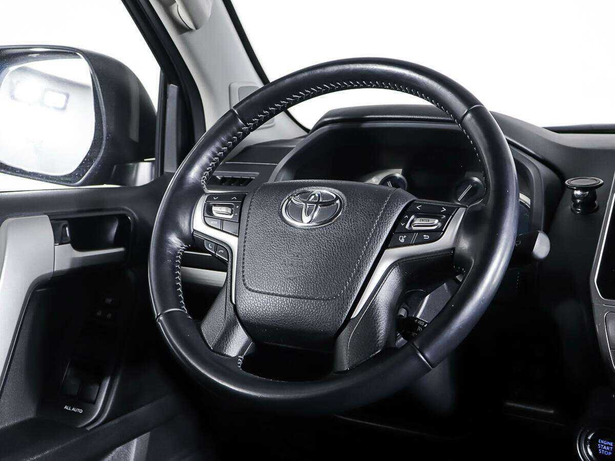 Купить Toyota Land Cruiser Prado, 2017, 119 148 км, фото №15
