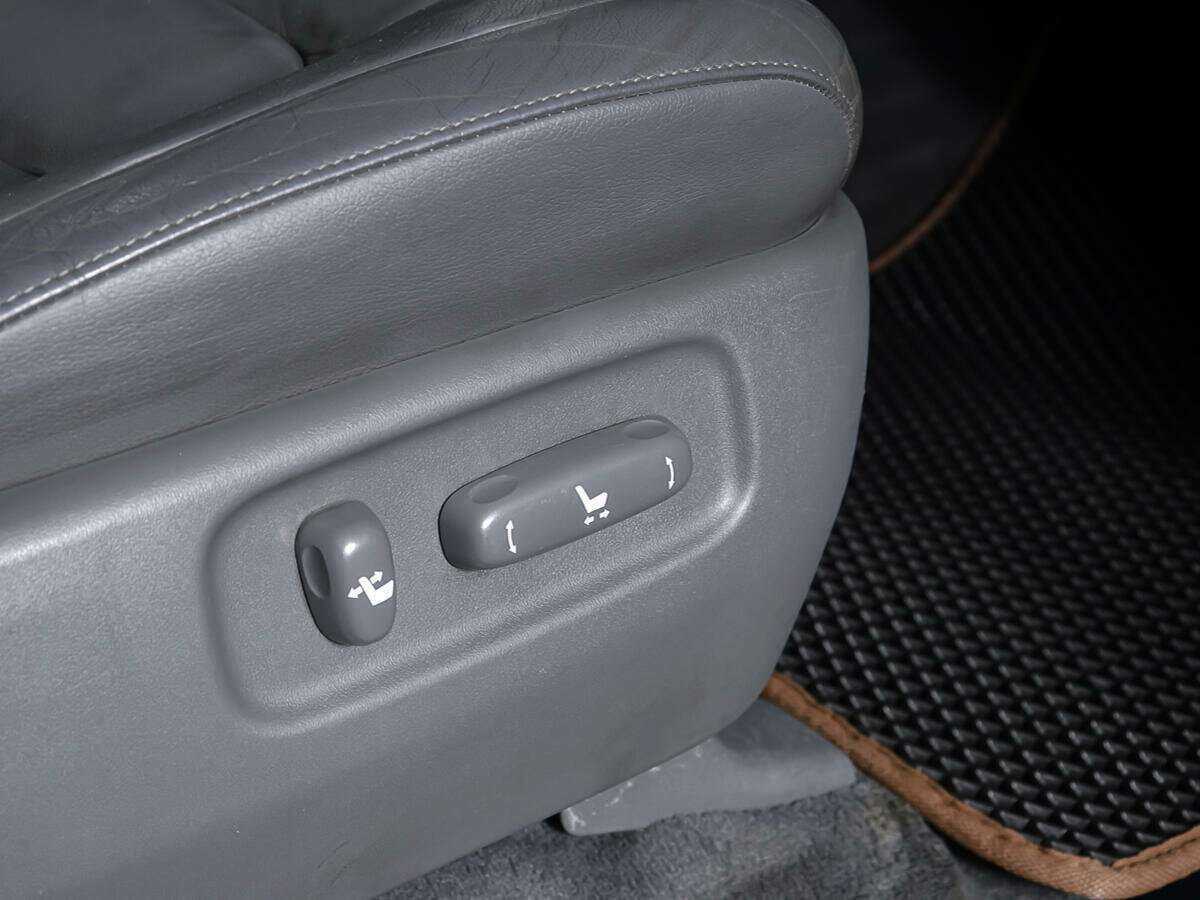 Купить Toyota Land Cruiser, 2008, 335 001 км, фото №15