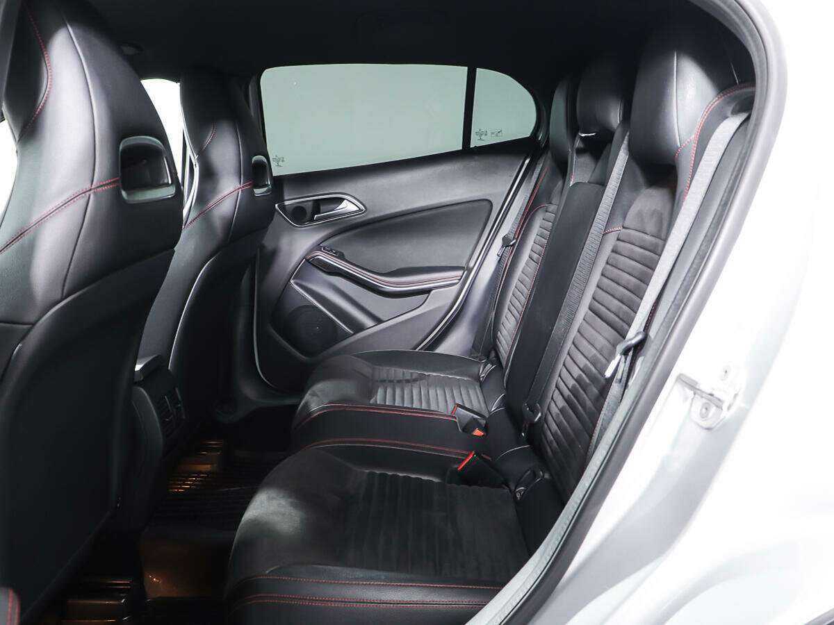 Купить Mercedes-Benz GLA 200, 2015, 112 177 км, фото №10