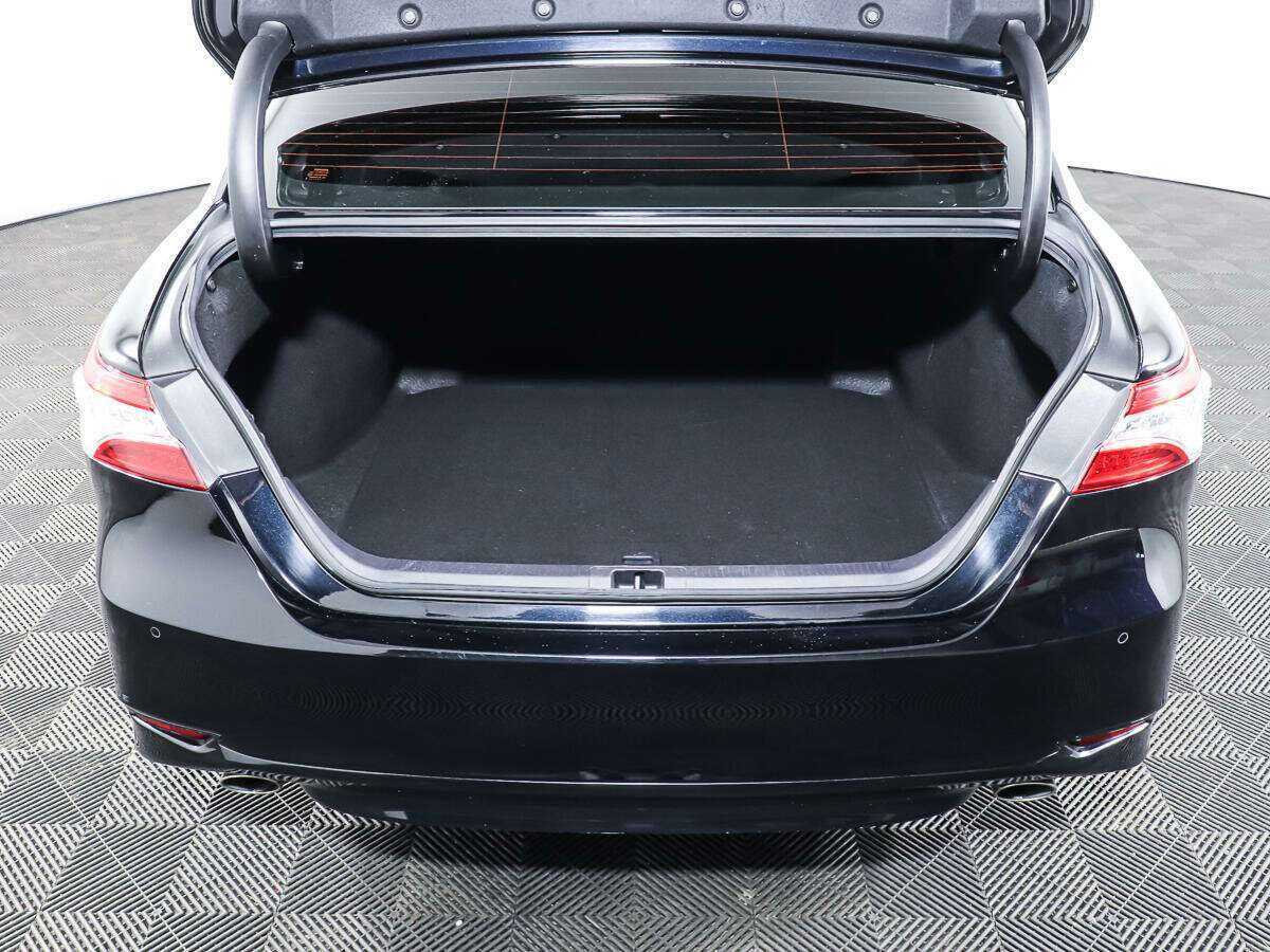 Купить Toyota Camry, 2018, 63 776 км, фото №9