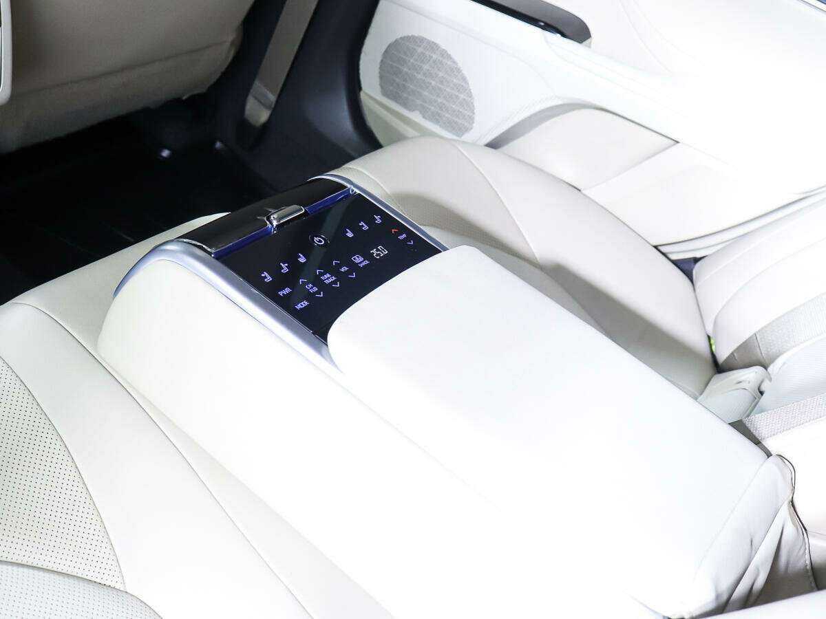 Купить Toyota Camry, 2018, 63 776 км, фото №13