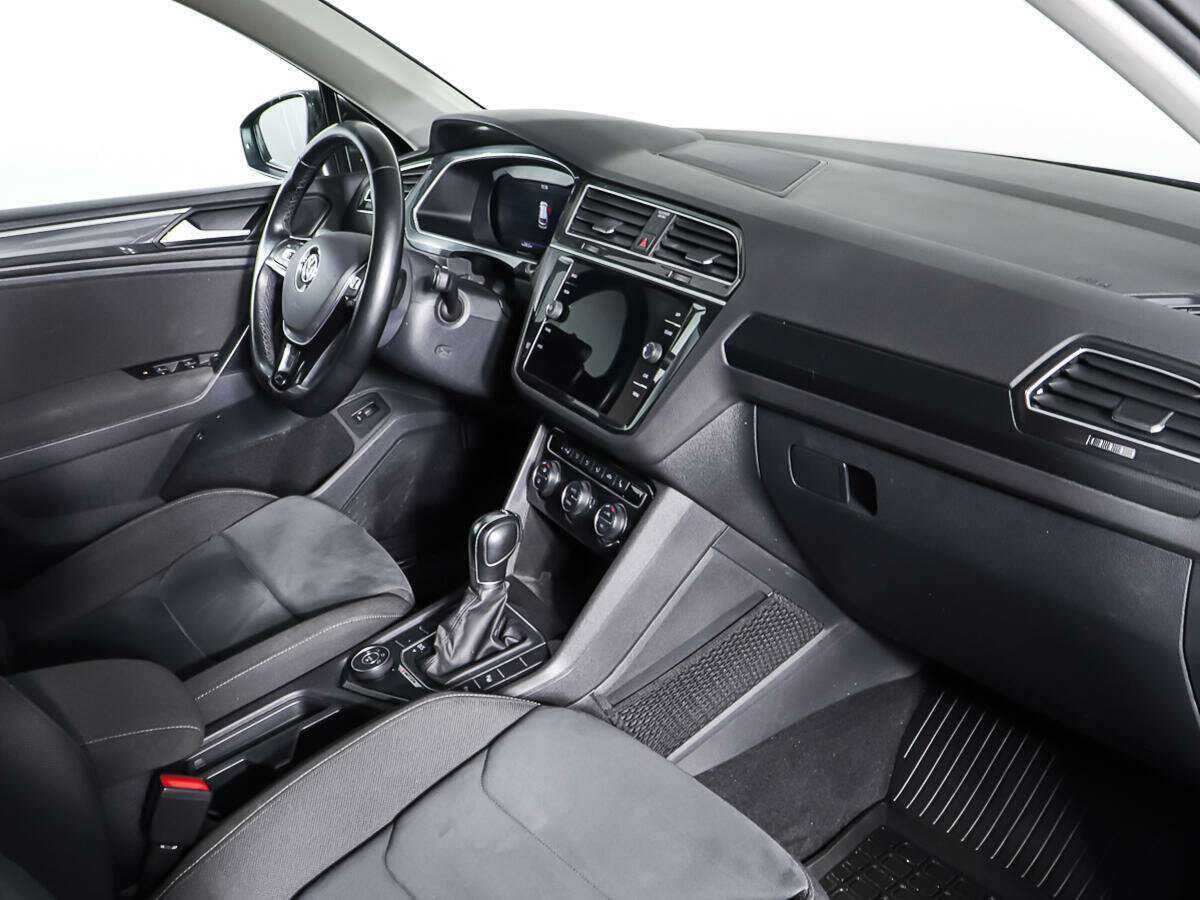 Купить Volkswagen Tiguan, 2018, 152 845 км, фото №9