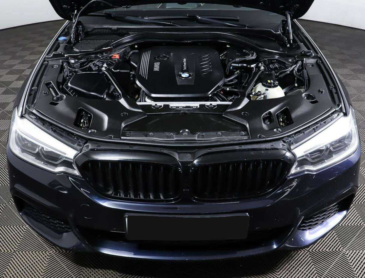 Купить BMW 5 серии 530d xDrive, 2017, 122 372 км, фото №9