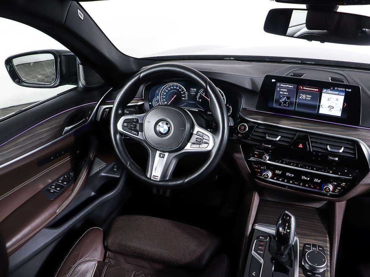 Купить BMW 5 серии 530d xDrive, 2017, 122 372 км, фото №18