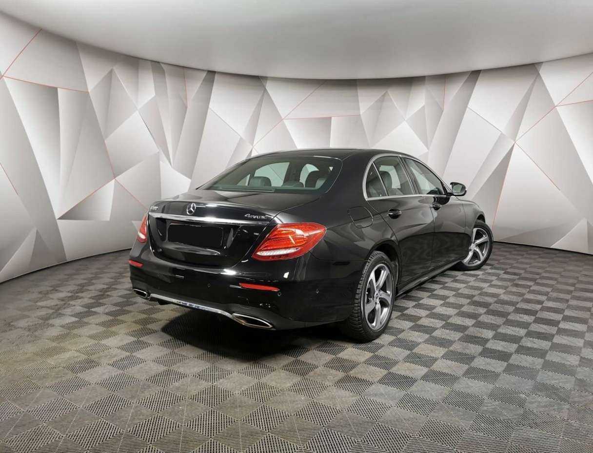 Mercedes-Benz E-Класс