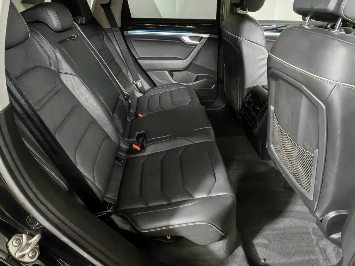 Купить Volkswagen Touareg, 2019, 69 395 км, фото №12