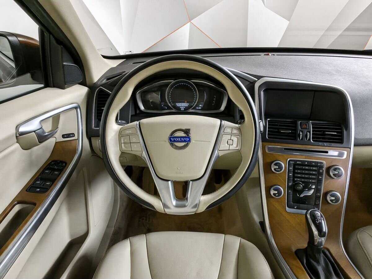 Купить Volvo XC60, 2015, 93 180 км, фото №16