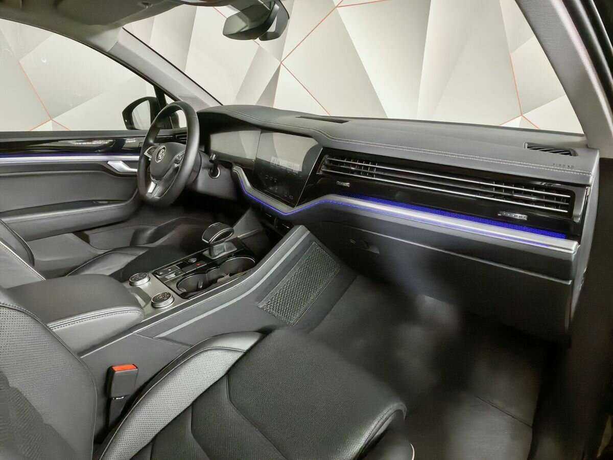 Купить Volkswagen Touareg, 2019, 72 000 км, фото №9