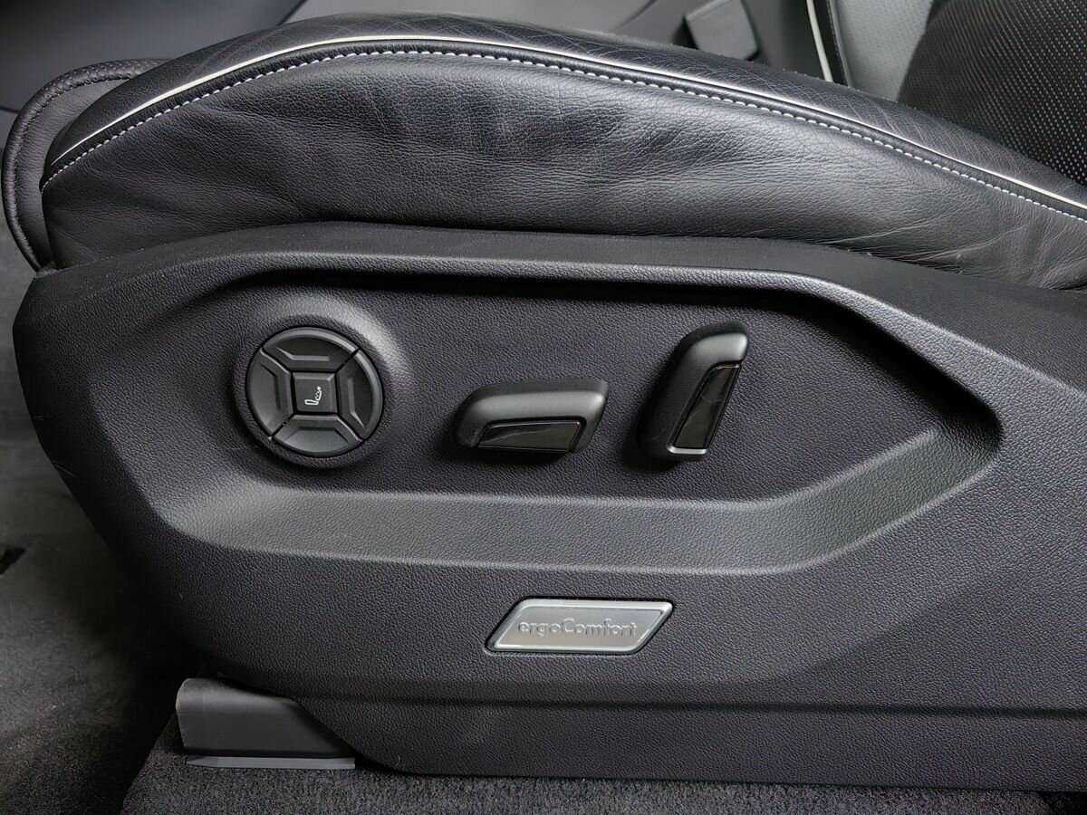 Купить Volkswagen Touareg, 2018, 105 741 км, фото №17