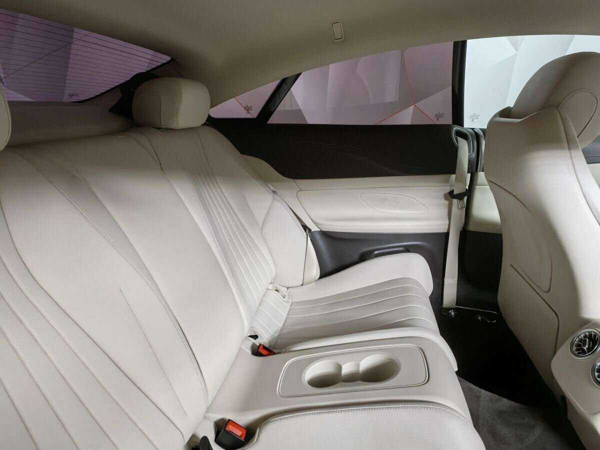 Купить Mercedes-Benz E-Класс 200, 2018, 48 692 км, фото №11