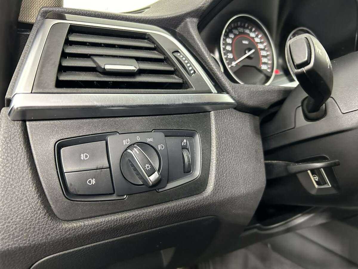 Купить BMW 3 серии 320d xDrive, 2016, 77 000 км, фото №9