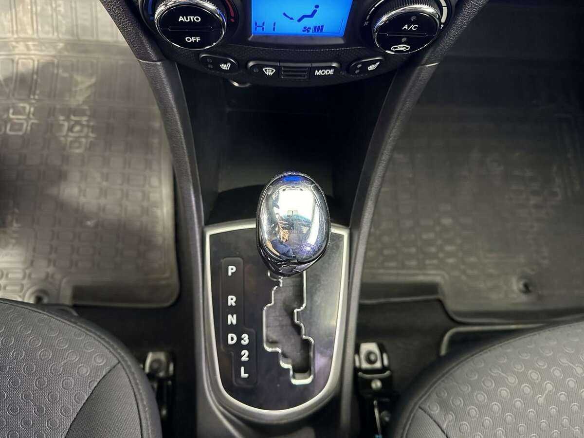 Купить Hyundai Solaris, 2011, 134 000 км, фото №13