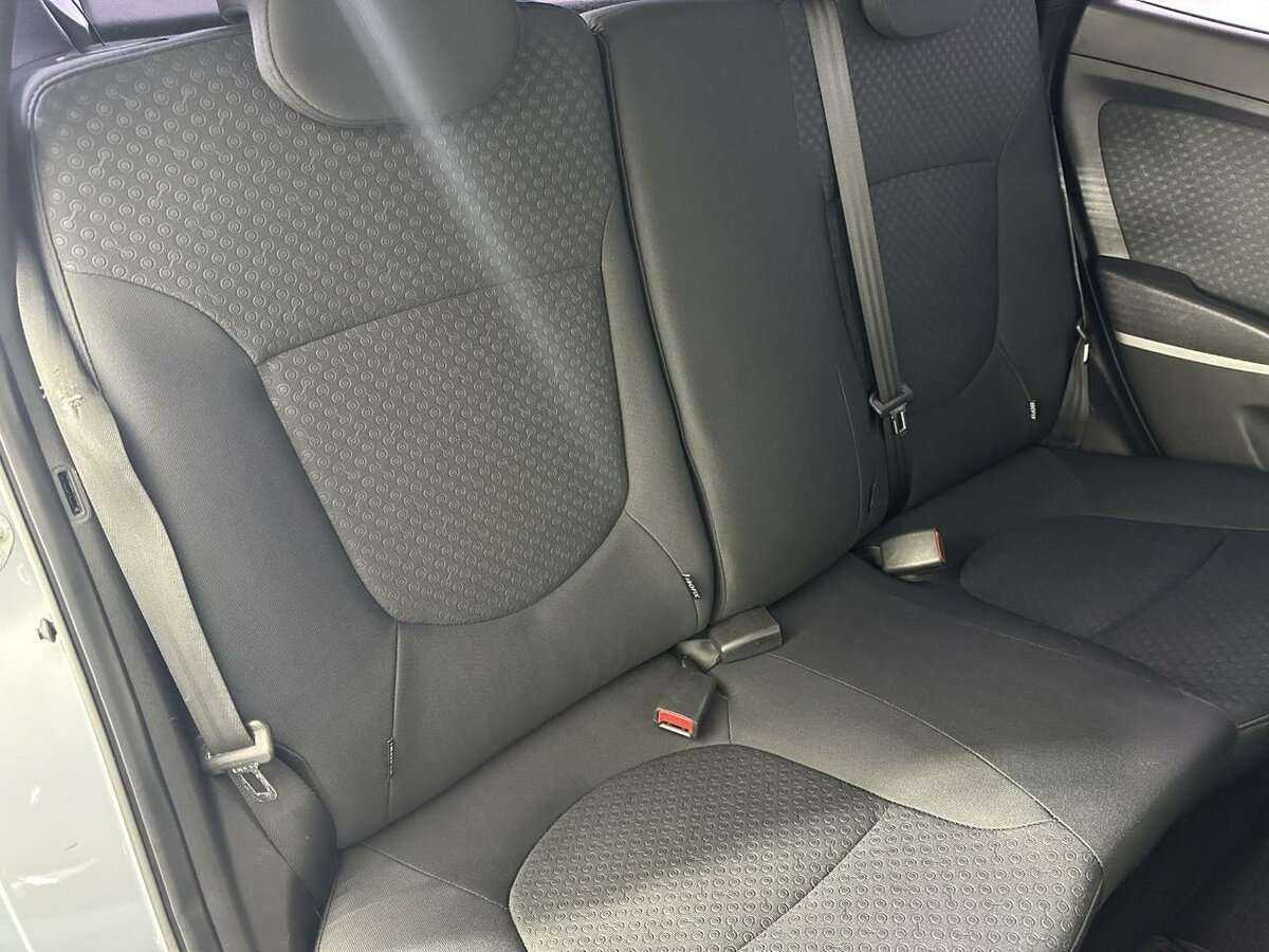 Купить Hyundai Solaris, 2011, 134 000 км, фото №15