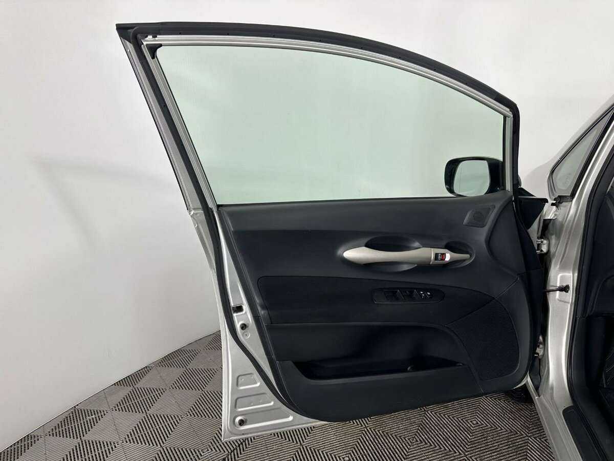 Купить Toyota Auris, 2007, 147 673 км, фото №8