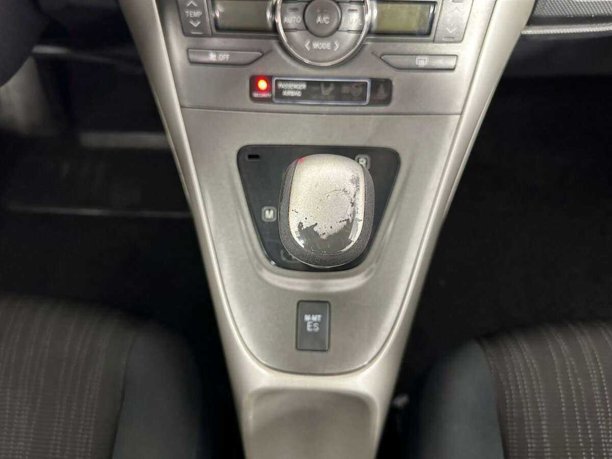 Купить Toyota Auris, 2007, 147 673 км, фото №13