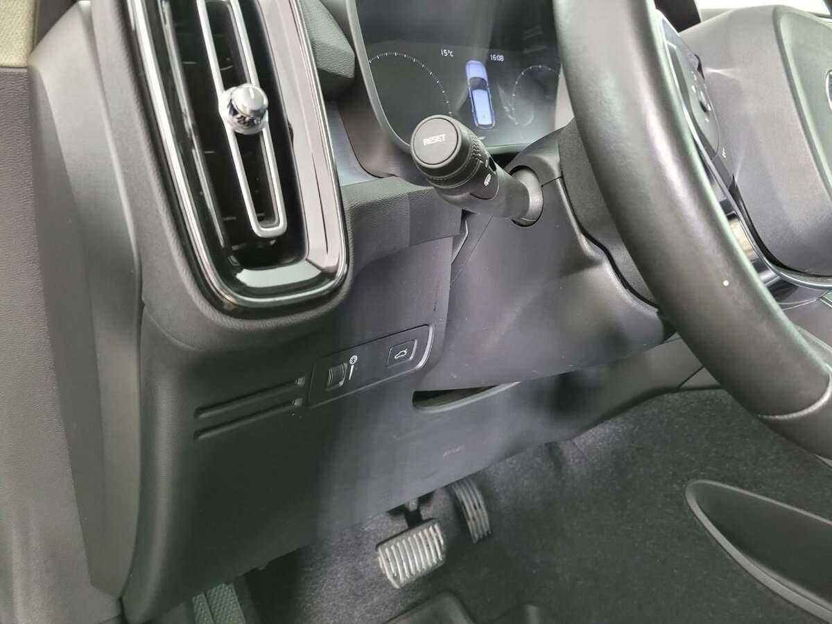Купить Volvo XC40, 2018, 102 993 км, фото №9