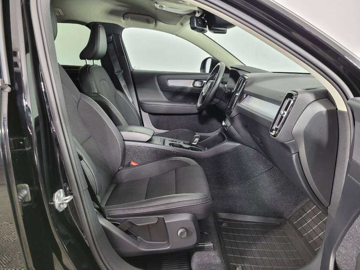 Купить Volvo XC40, 2018, 102 993 км, фото №14