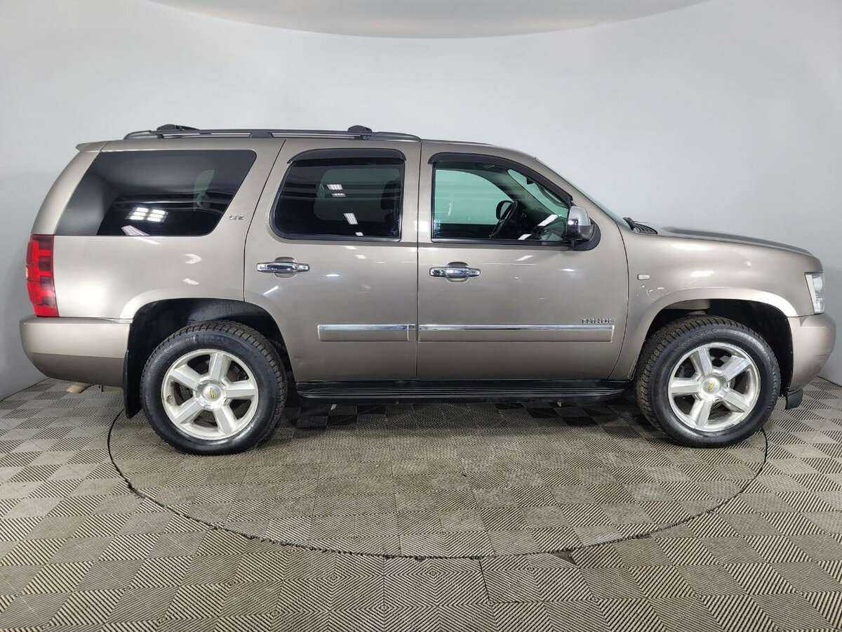 Купить Chevrolet Tahoe 6AT, 2013, 84 288 км, фото №4