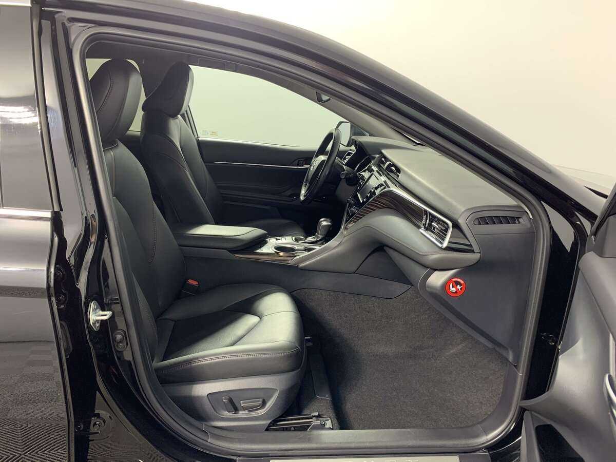 Купить Toyota Camry, 2019, 89 169 км, фото №14