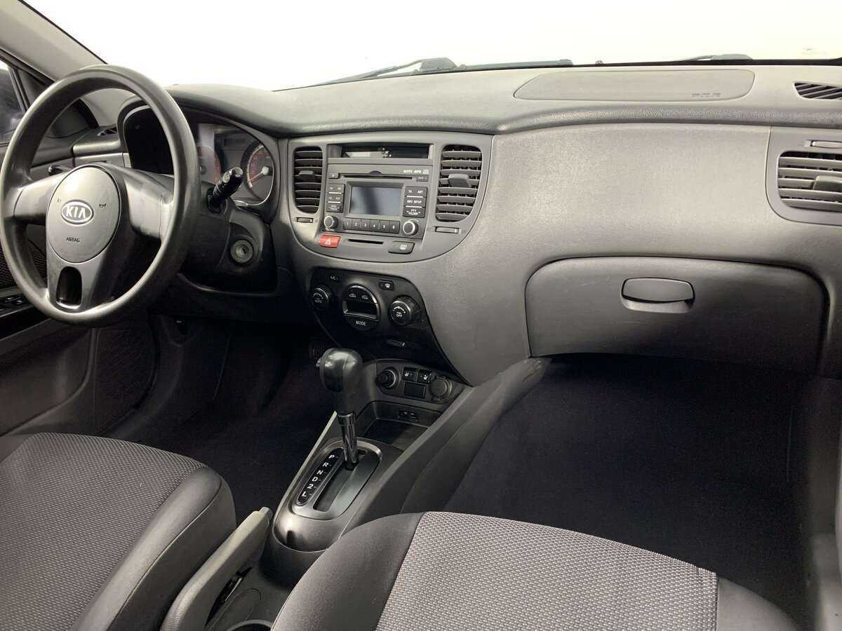 Купить Kia Rio, 2010, 360 001 км, фото №9