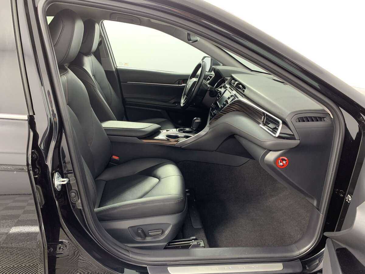 Купить Toyota Camry, 2019, 132 745 км, фото №15