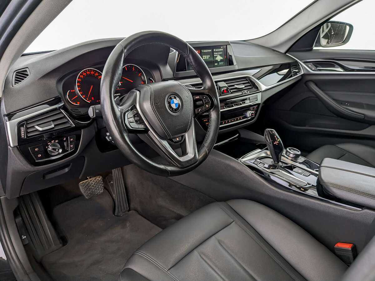 Купить BMW 5 серии 520d, 2018, 266 277 км, фото №12