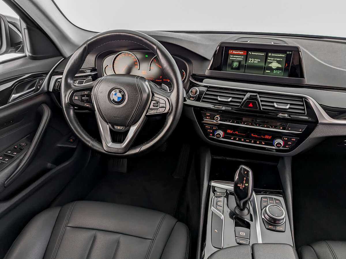 Купить BMW 5 серии 520d, 2018, 266 277 км, фото №24