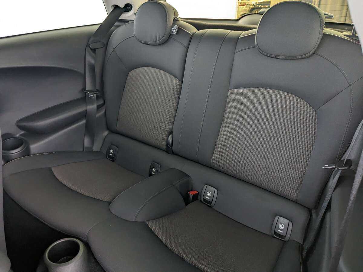 Купить Mini Hatch Cooper, 2018, 44 401 км, фото №10