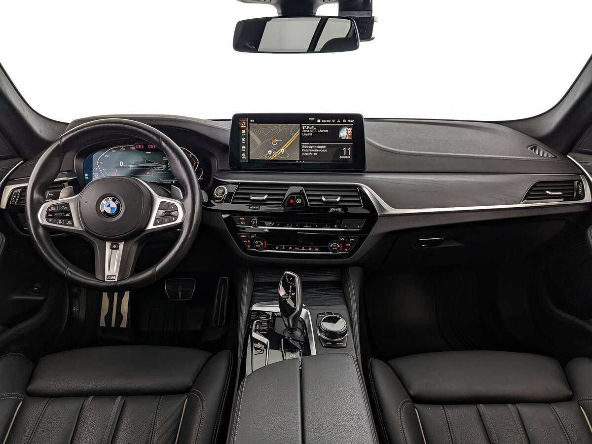 Купить BMW 5 серии 530d xDrive, 2021, 29 990 км, фото №10