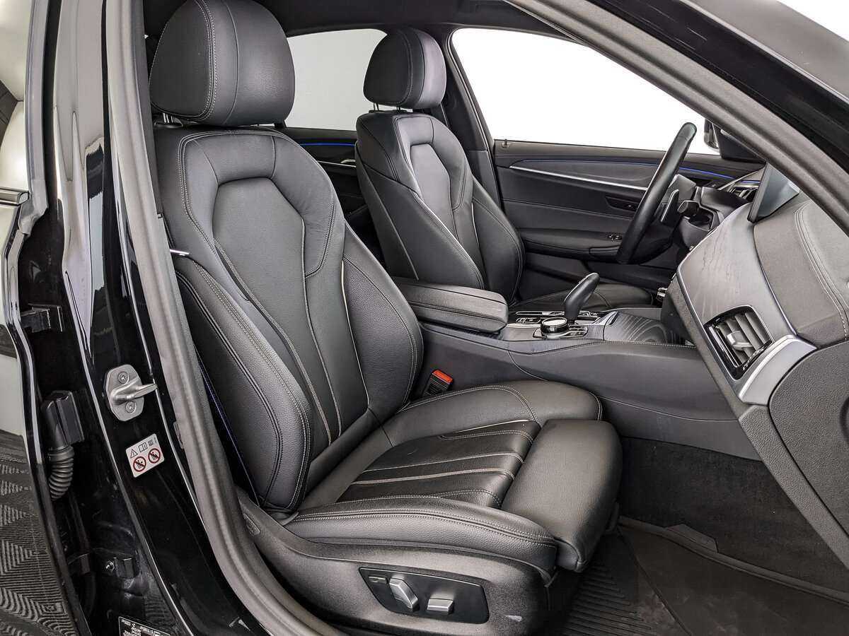 Купить BMW 5 серии 530d xDrive, 2021, 29 990 км, фото №19