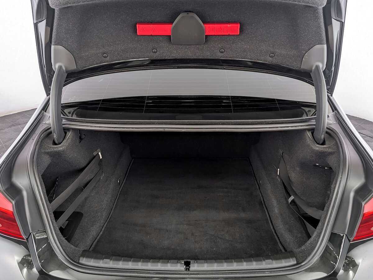Купить BMW 5 серии 520d, 2019, 81 388 км, фото №10