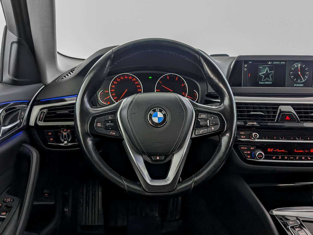 Купить BMW 5 серии 520d, 2019, 81 388 км, фото №20