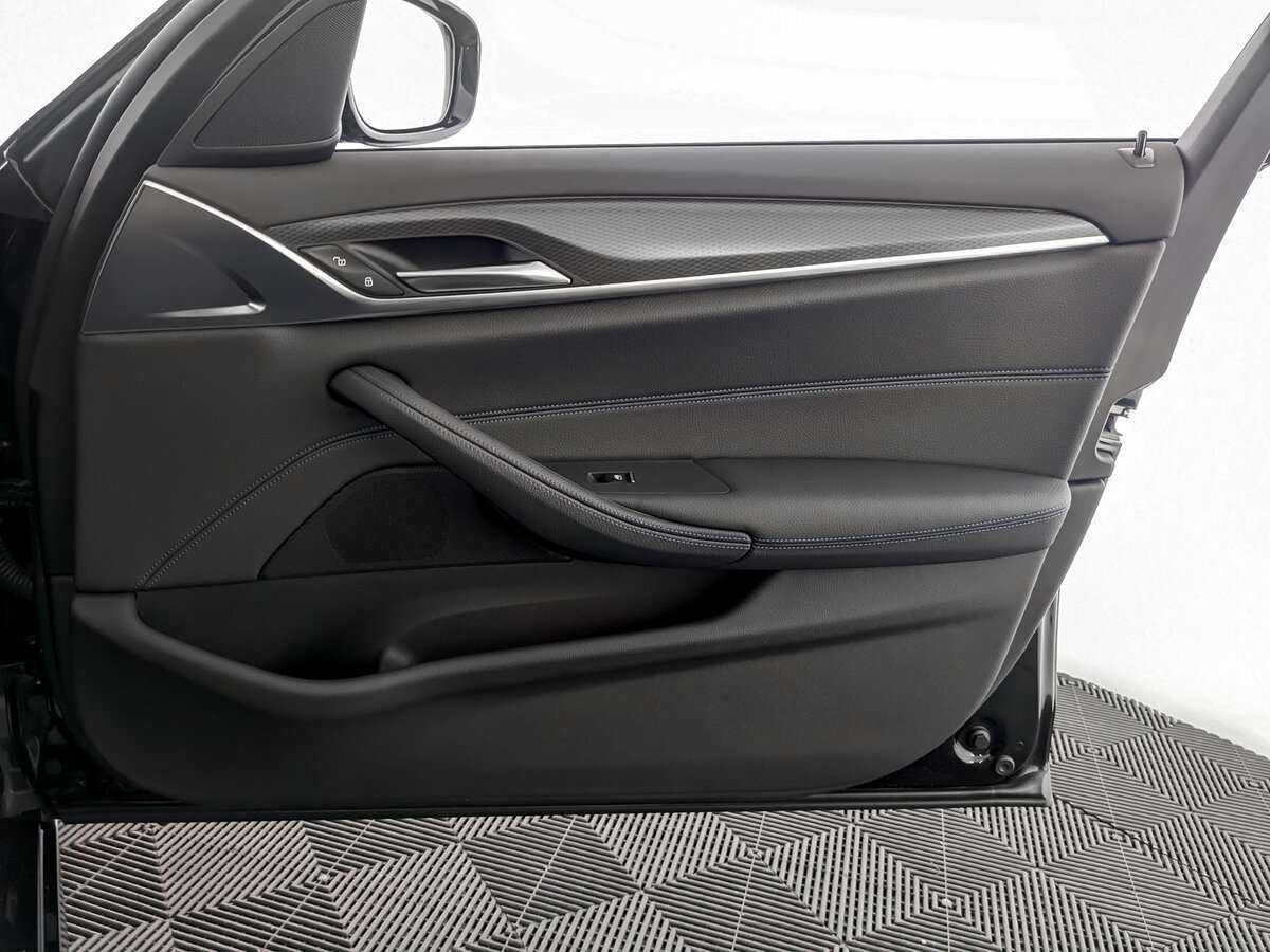 Купить BMW 5 серии 520d xDrive, 2021, 57 000 км, фото №17