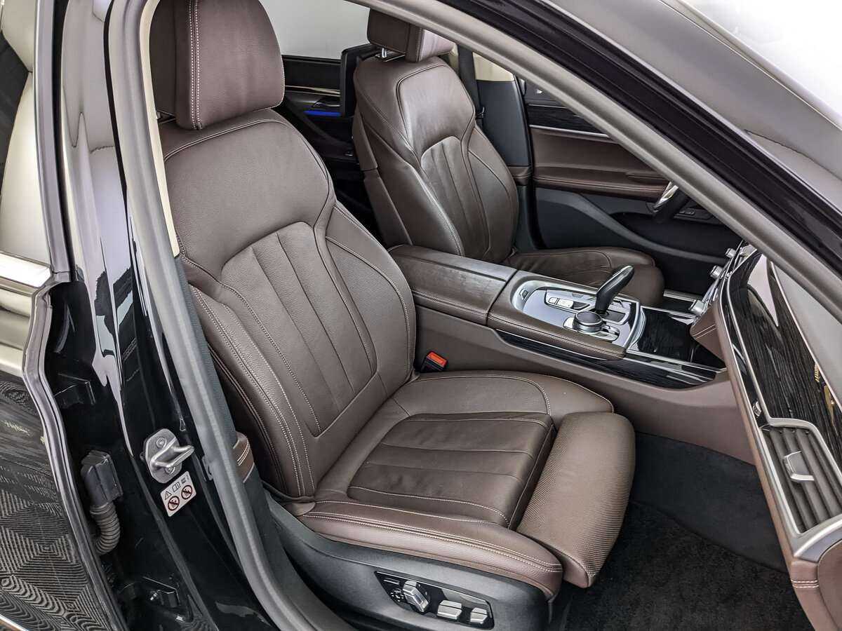 Купить BMW 7 серии Long 730Ld xDrive, 2019, 84 741 км, фото №18