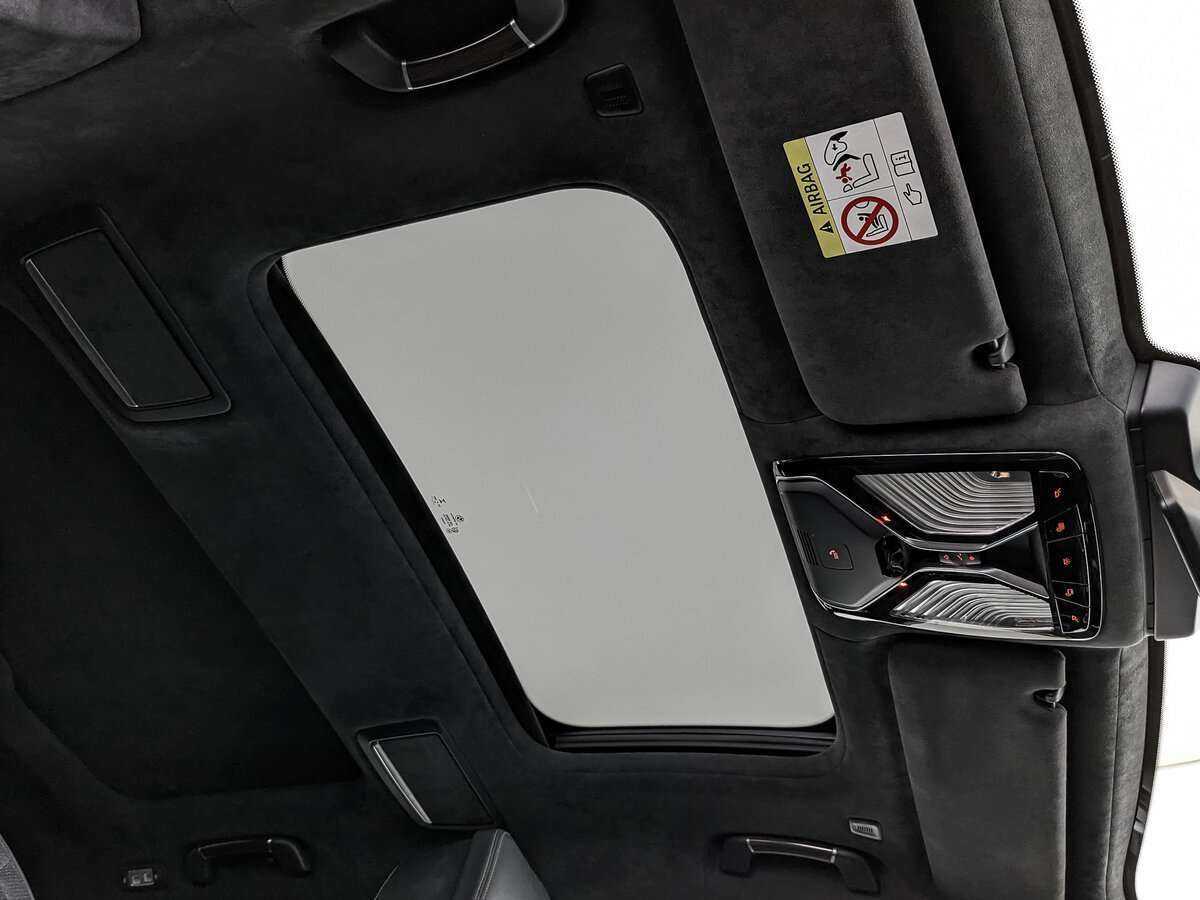 Купить BMW 7 серии Long 750Li xDrive, 2019, 48 116 км, фото №18