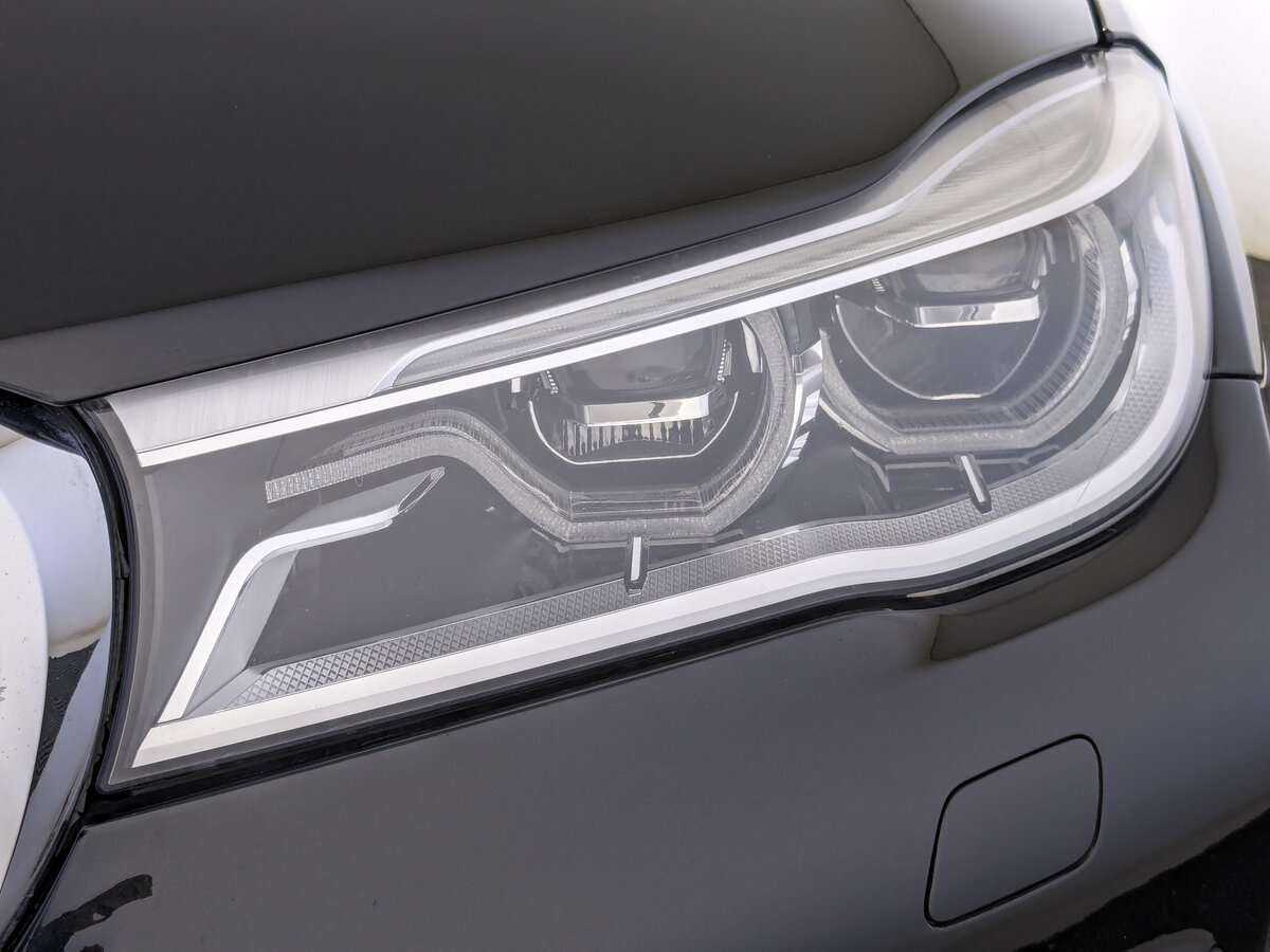 Купить BMW 7 серии Long 750Li xDrive, 2017, 78 101 км, фото №10