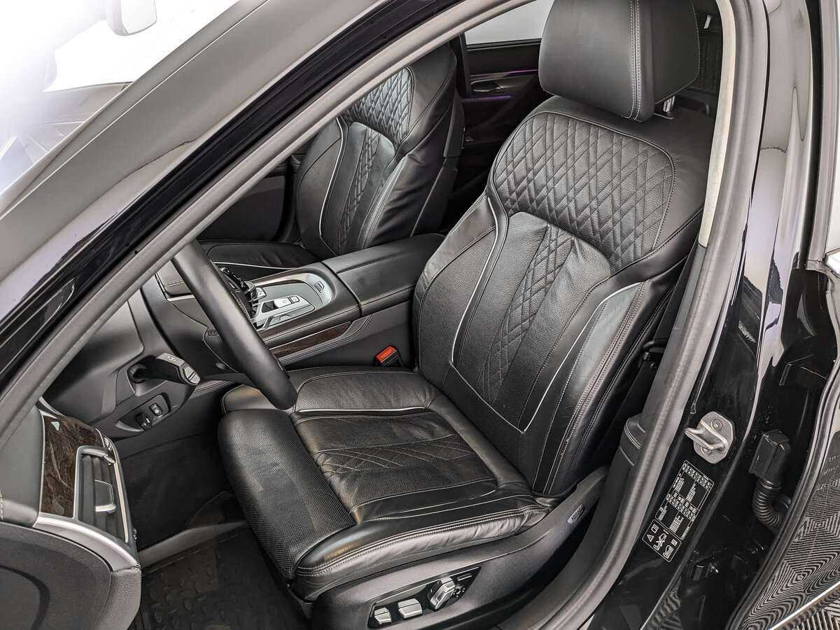 Купить BMW 7 серии Long 750Li xDrive, 2017, 78 101 км, фото №19