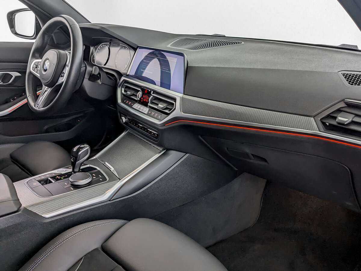 Купить BMW 3 серии 320i xDrive, 2021, 43 098 км, фото №9
