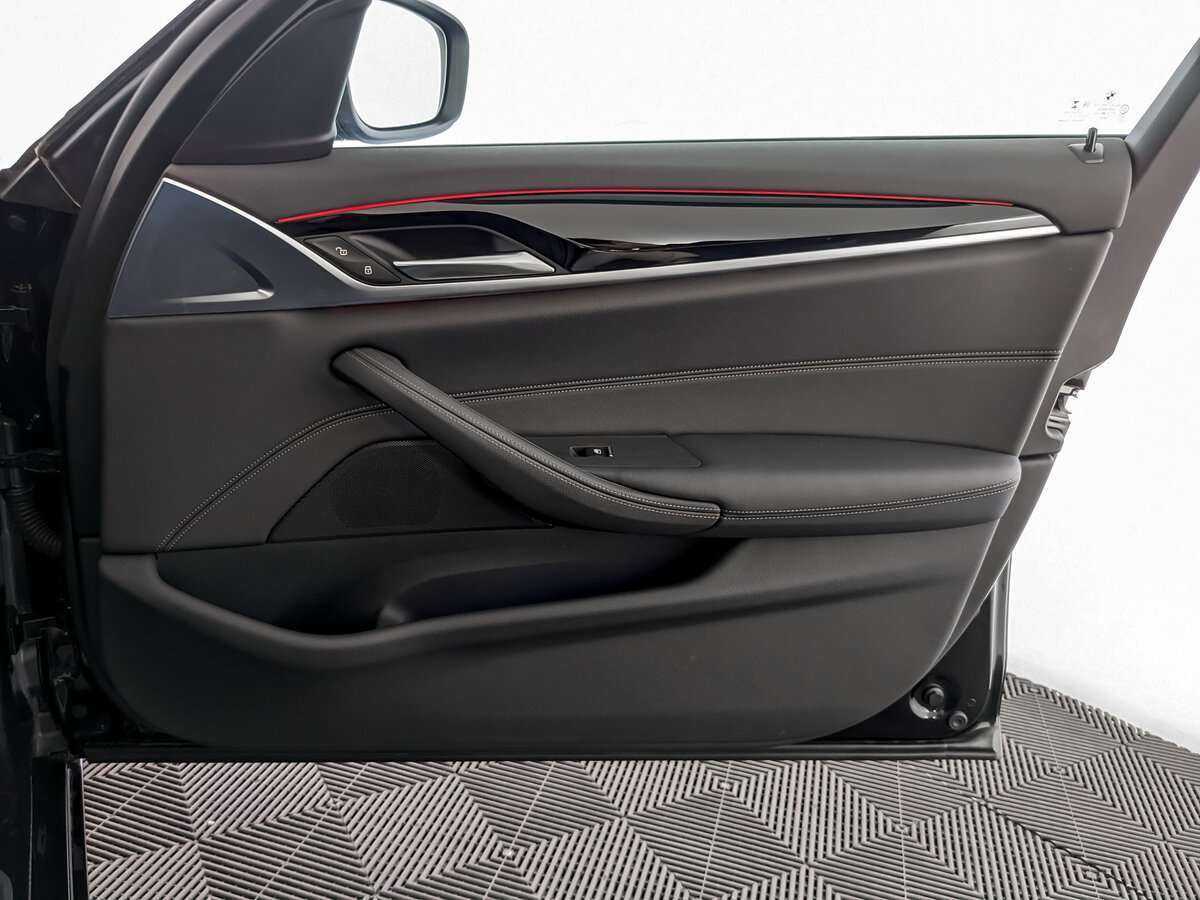 Купить BMW 5 серии 520i, 2021, 43 095 км, фото №20