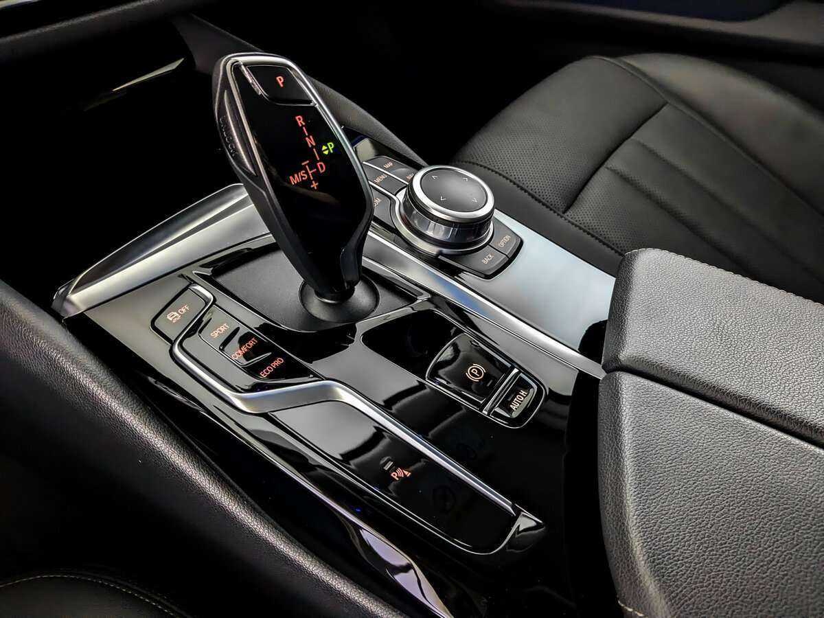 Купить BMW 5 серии 520i, 2021, 43 095 км, фото №21
