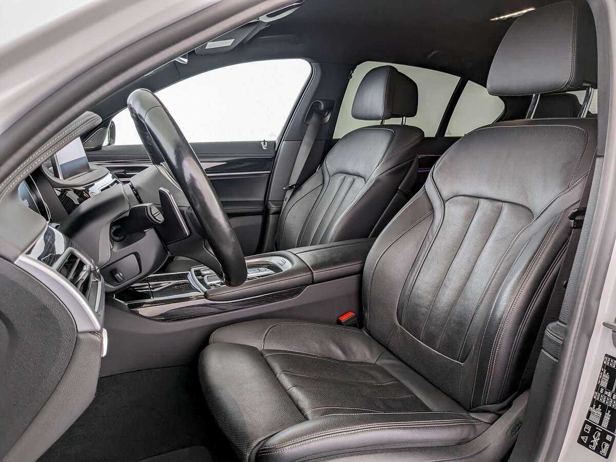 Купить BMW 7 серии 730d xDrive, 2019, 51 721 км, фото №16